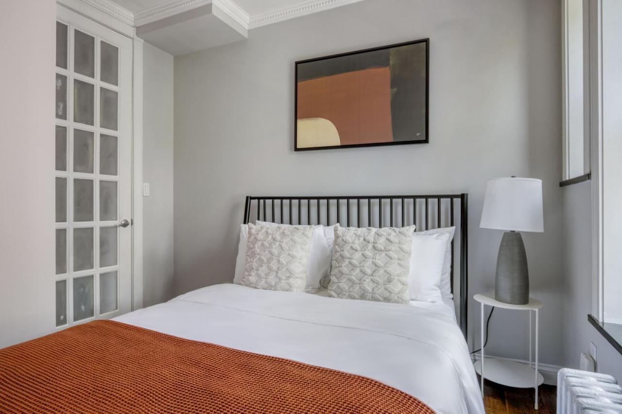 Apartment Nolita 2br W Balcony Wd Nr Museum Groceries Nyc-1222 *