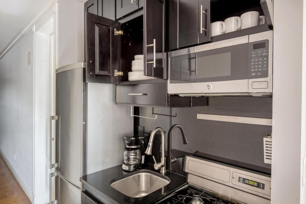Nolita 2br W Balcony Wd Nr Museum Groceries Nyc-1222 *