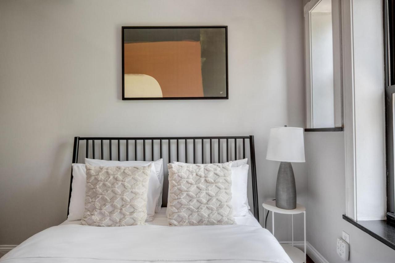 Nolita 2br W Balcony Wd Nr Museum Groceries Nyc-1222 Appartement New York